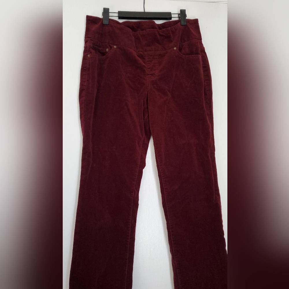 NYDJ Burgundy Mini-Wale Pull-on Corduroy Straight Leg Pants